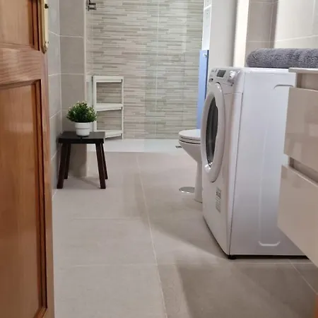 Amazing Two In Next To The Апартаменты Алькала